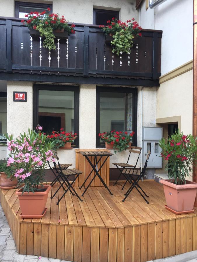 Castle Way Apartments Tamy Блед Екстериор снимка