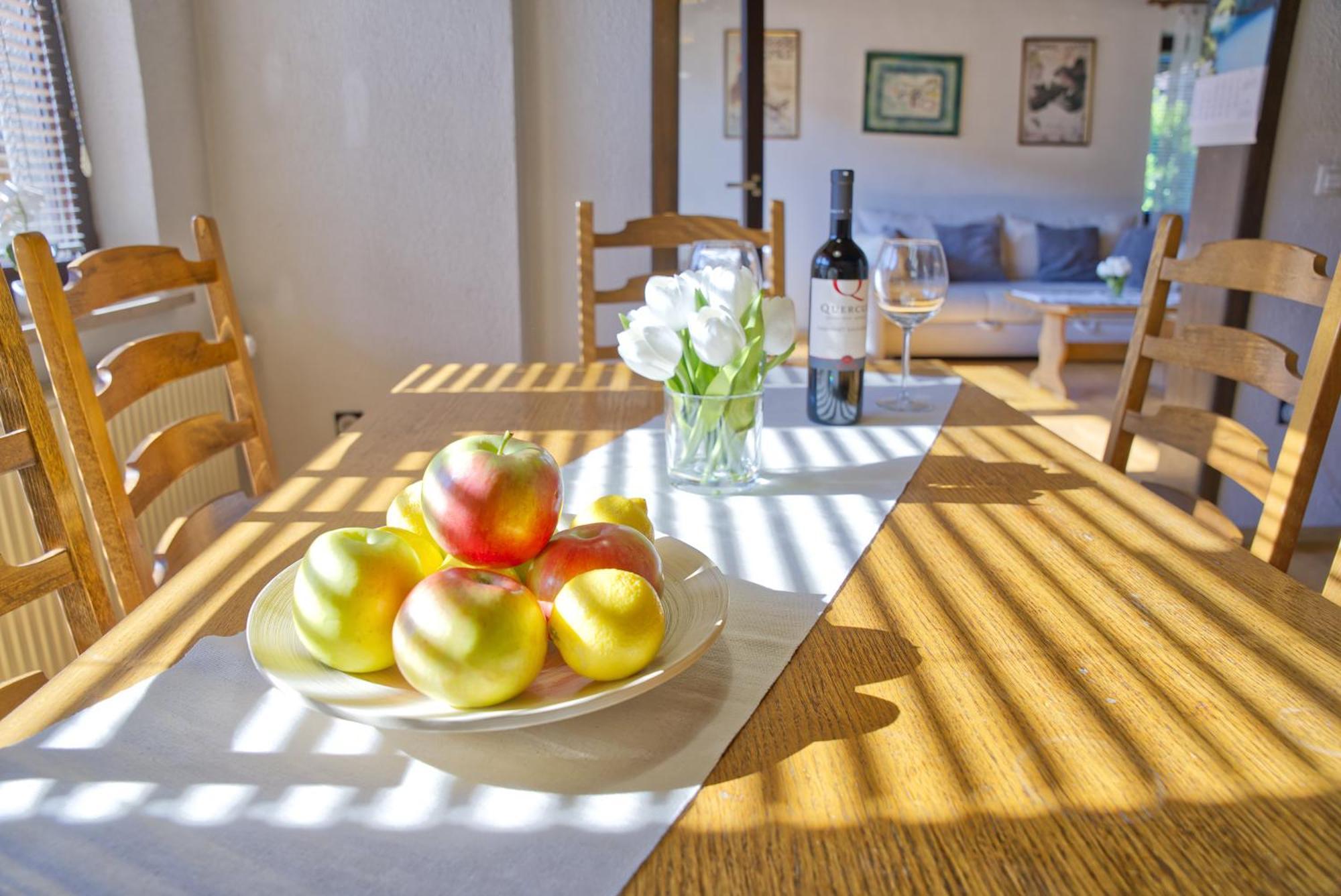 Castle Way Apartments Tamy Блед Екстериор снимка