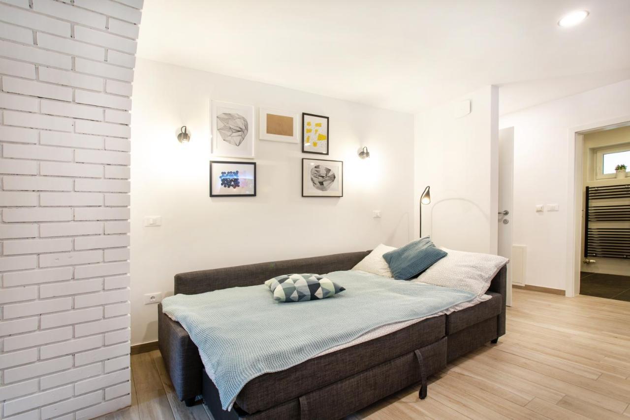 Castle Way Apartments Tamy Блед Екстериор снимка