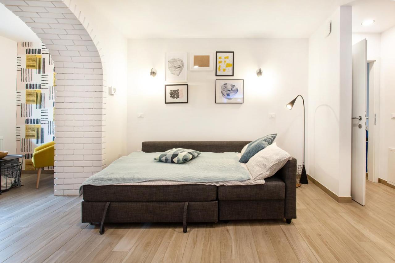Castle Way Apartments Tamy Блед Екстериор снимка